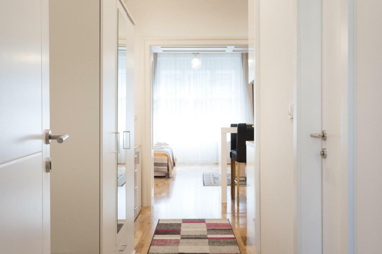 City Center Apartments Загреб Экстерьер фото