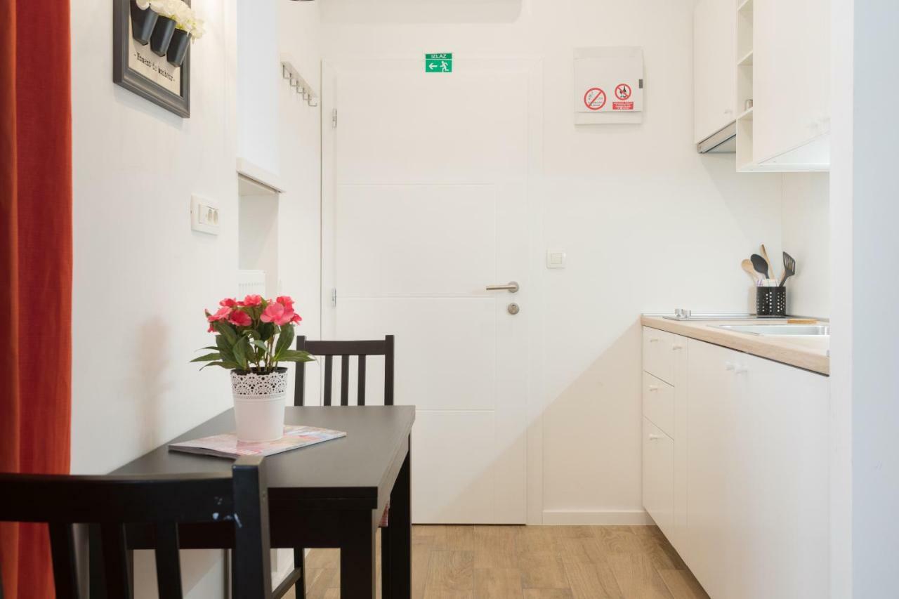 City Center Apartments Загреб Экстерьер фото